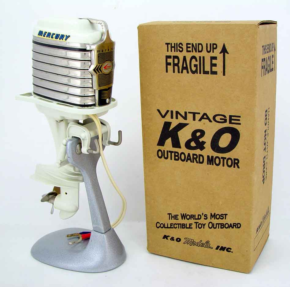 Boxes for the Vintage K&O Toy Outboard Boat Motors